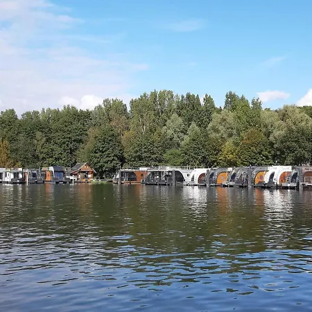 Houseboat On The Dahme * Niederlehme