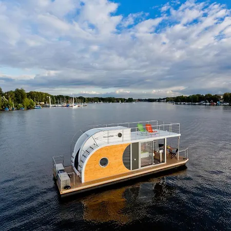 Botel Houseboat On The Dahme Niederlehme
