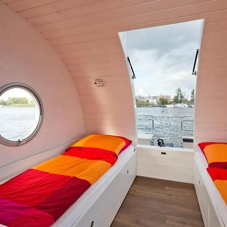 Houseboat On The Dahme Botel