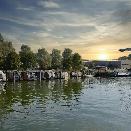 Houseboat On The Dahme Botel *