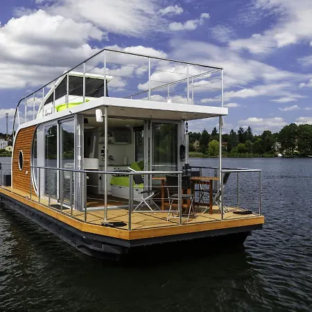 Botel Houseboat On The Dahme